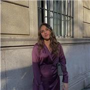 Profesora en formación ofrece clases de apoyo y repaso para niños y niñas de educación primaria